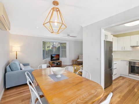 By The Bay Hideaway - Accommodation Sunshine Coast 2