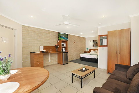 Caboolture Riverlakes Boutique Motel - Accommodation Sunshine Coast 1