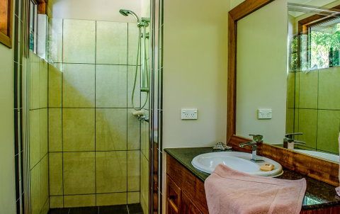 Cairns Homestead: A Peaceful Getaway - Accommodation Sunshine Coast 0