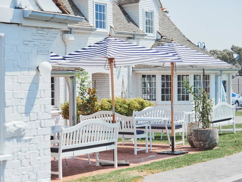 Camden Valley Inn - Accommodation Sunshine Coast 1