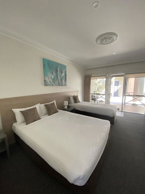 Campaspe Lodge - Accommodation Sunshine Coast 2