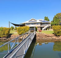 Campbell 7 - Large Queenslander on Maroochy River - Accommodation Sunshine Coast
