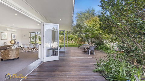 Campbell Cove - 60 Campbell Avenue - Accommodation Sunshine Coast 0