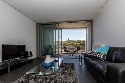 Canberra Luxury Apartment 8 - Accommodation Sunshine Coast 2