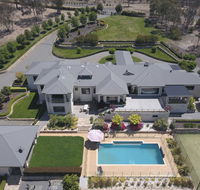 Canberra Luxury Estate - Accommodation Sunshine Coast