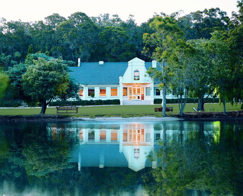 Cape Lodge - Accommodation Sunshine Coast 0