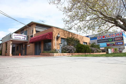 Carnegie Motor Inn - Accommodation Sunshine Coast 0