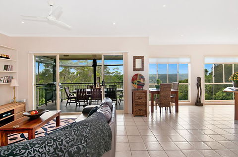 Casa Al Lago - Accommodation Sunshine Coast 0