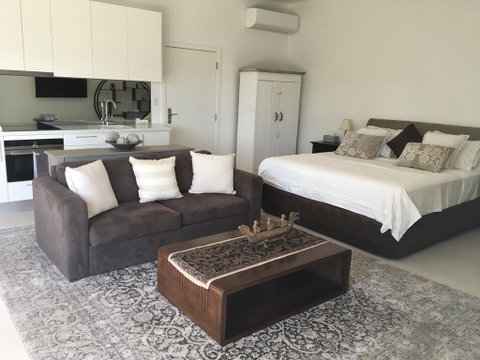 Casablanca, Peaceful Couples Retreat, Avalon Beach - Accommodation Sunshine Coast 1