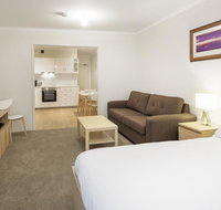Cascades 3 Well Appointed and Central location - Accommodation Sunshine Coast