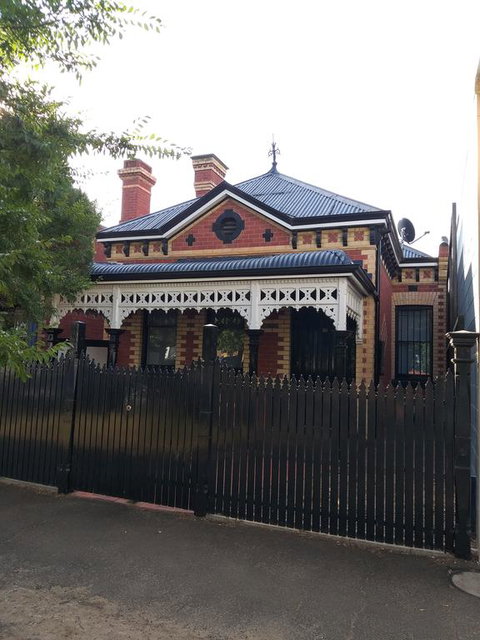 CBD Home Rinaldi's - Accommodation Sunshine Coast 0