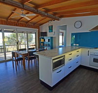 CDC-625 Beach House - Accommodation Sunshine Coast