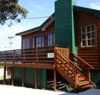 Cedar Cottages Blackmans Bay - Accommodation Sunshine Coast