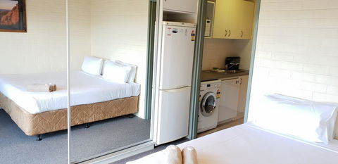 Cedarwood Apartments - Accommodation Sunshine Coast 3
