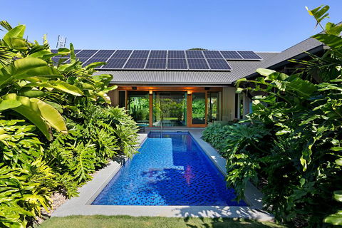 Celeste - At Funnel Bay - Accommodation Sunshine Coast 0