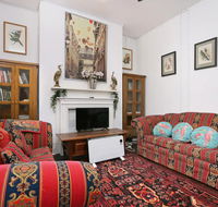 Central Heritage Building In Fremantle Sleeps 6 - Accommodation Sunshine Coast