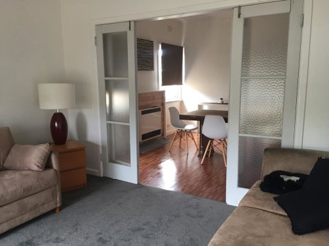 Central View - Walking Distance To Hospitals - Accommodation Sunshine Coast 0