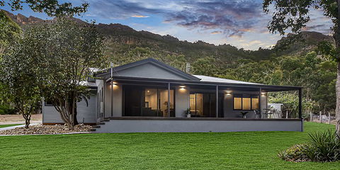 Central Views Halls Gap - Accommodation Sunshine Coast 3