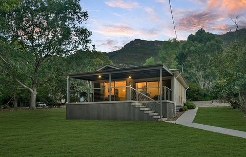 Central Views Halls Gap - Accommodation Sunshine Coast 0