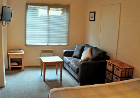 Champagne - Accommodation Sunshine Coast 2