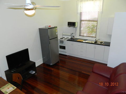 Champion Bay Apartments - Accommodation Sunshine Coast 0