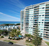 Chateau Royale Beach Resort - Accommodation Sunshine Coast