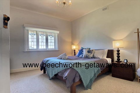 Cherry Blossom Cottage - Beechworth-Getaways - Accommodation Sunshine Coast 2