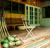 Chevys Rest - Accommodation Sunshine Coast
