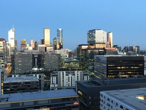 Chic, Modern & Stylish.Stunning Views,Free Parking - Accommodation Sunshine Coast 3