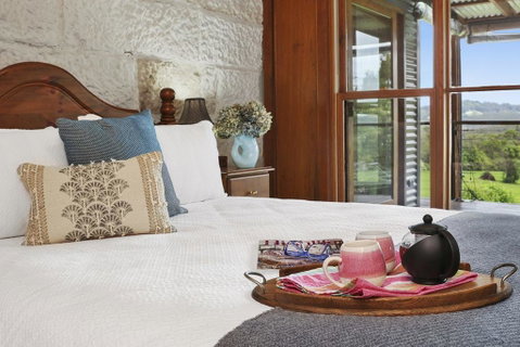 CHRISTOPHERS COTTAGE - Accommodation Sunshine Coast 0