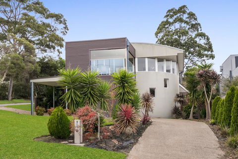 Chunar Lodge - Accommodation Sunshine Coast 0