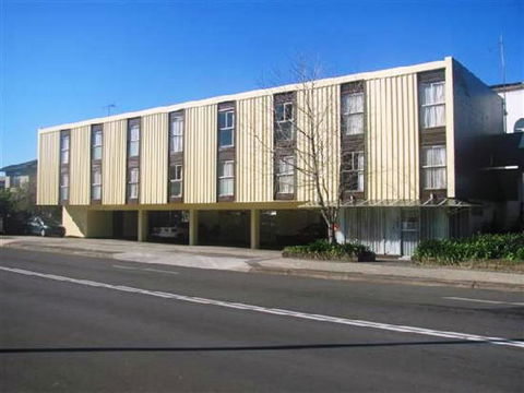City Beach Motel - Accommodation Sunshine Coast 1