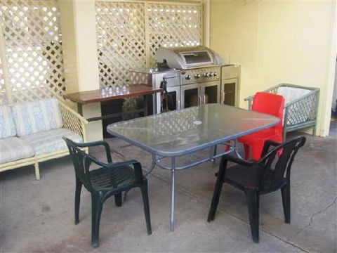 City Beach Motel - Accommodation Sunshine Coast 3