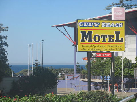 City Beach Motel - Accommodation Sunshine Coast 0