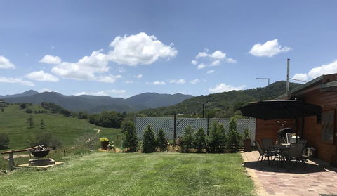 Clacherty Views - Accommodation Sunshine Coast 2