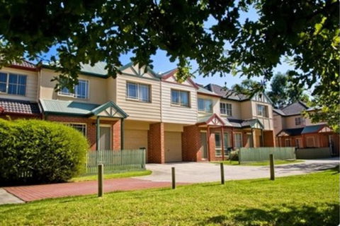 Classic Queen Room 2 In Oakleigh - Accommodation Sunshine Coast 2