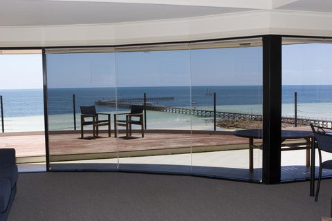 Cliff House Beachfront Villas - Accommodation Sunshine Coast 1