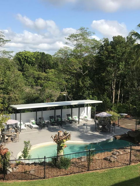 Clouds Montville - Accommodation Sunshine Coast 2