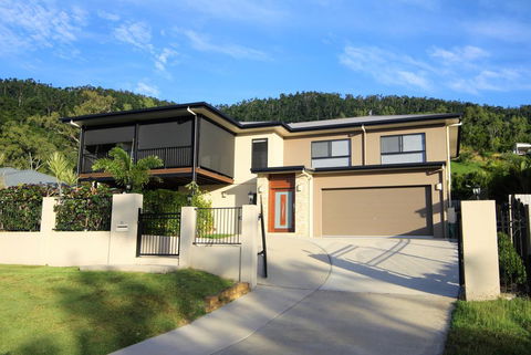 Club Jewel - Accommodation Sunshine Coast 1