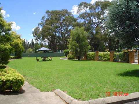 Coachmans Rest Motor Lodge - Accommodation Sunshine Coast 2