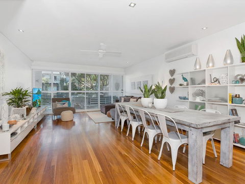 COASTAL CHIC @ CASUARINA - Accommodation Sunshine Coast 0
