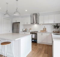 Coastal Luxury Retreat - Accommodation Sunshine Coast