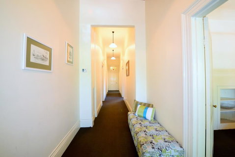 Cobb & Co House, Bha - Accommodation Sunshine Coast 3