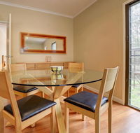 Cockatoo Hideaway - Accommodation Sunshine Coast