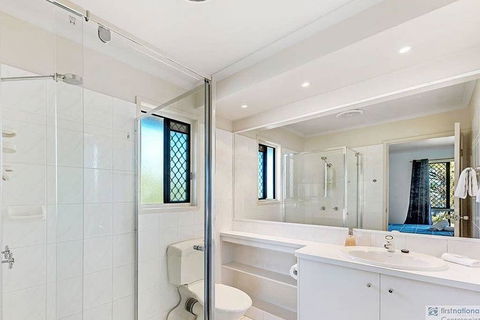 Coconut Grove Holiday House - Accommodation Sunshine Coast 2