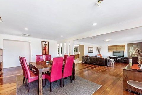 Coconut Grove Holiday House - Accommodation Sunshine Coast 3