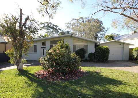 COLMER HOUSE At Dunbogan - Accommodation Sunshine Coast 1