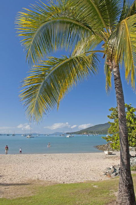 Colonial Court Beachfront Motel & Holiday Stay - Accommodation Sunshine Coast 3