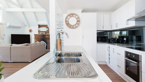 Combined Kingsley Beach House - Accommodation Sunshine Coast 0