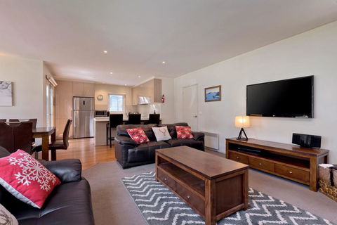 COME BY CHANCE, Dinner Plain - Accommodation Sunshine Coast 2